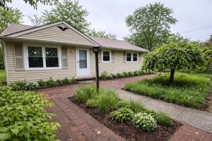 featured image of 649 Maplewood Ave