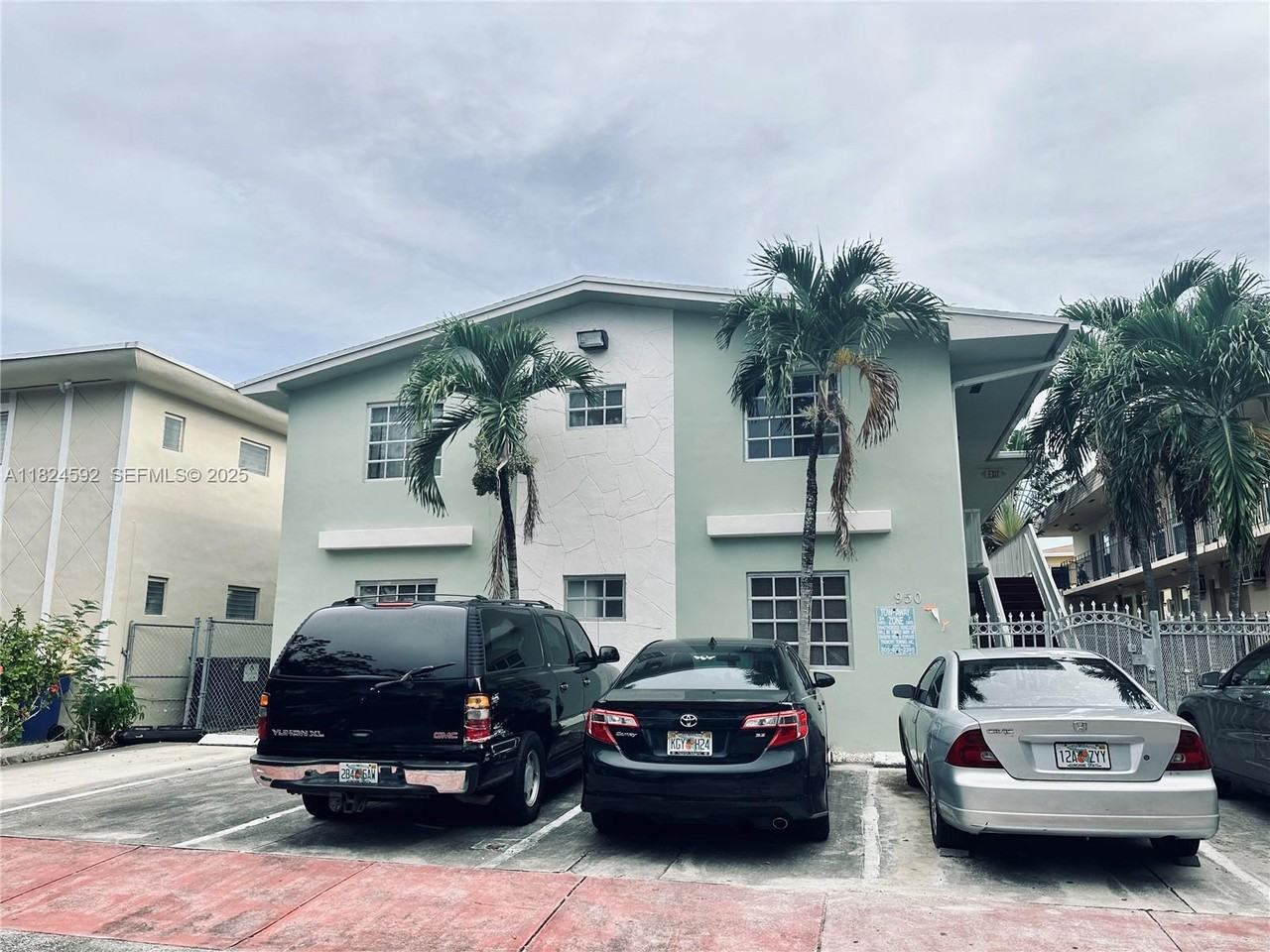 950 Biarritz Drive #4 - Photo 4 of 10