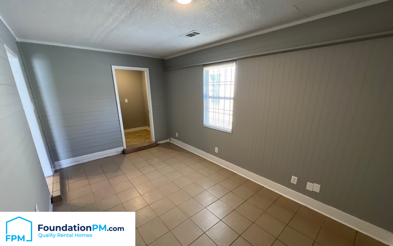 5138 Chantilly Dr #1 - Photo 7 of 15