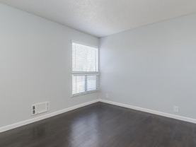 1881 Baker St - Photo 1 of 1