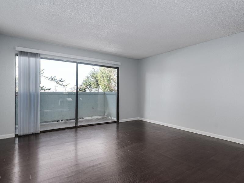 1881 Baker St - Photo 2 of 21