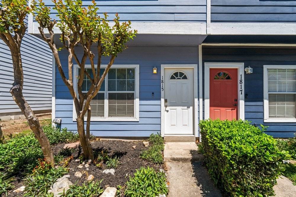 Grey Park Dr #1 - Photo 5 of 36