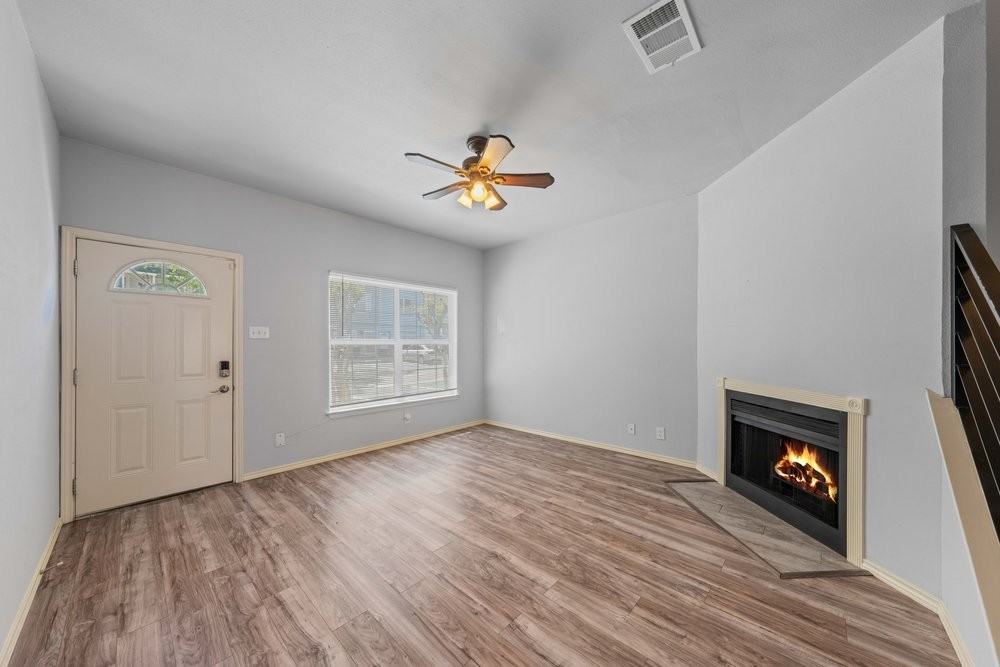 Grey Park Dr #1 - Photo 7 of 36