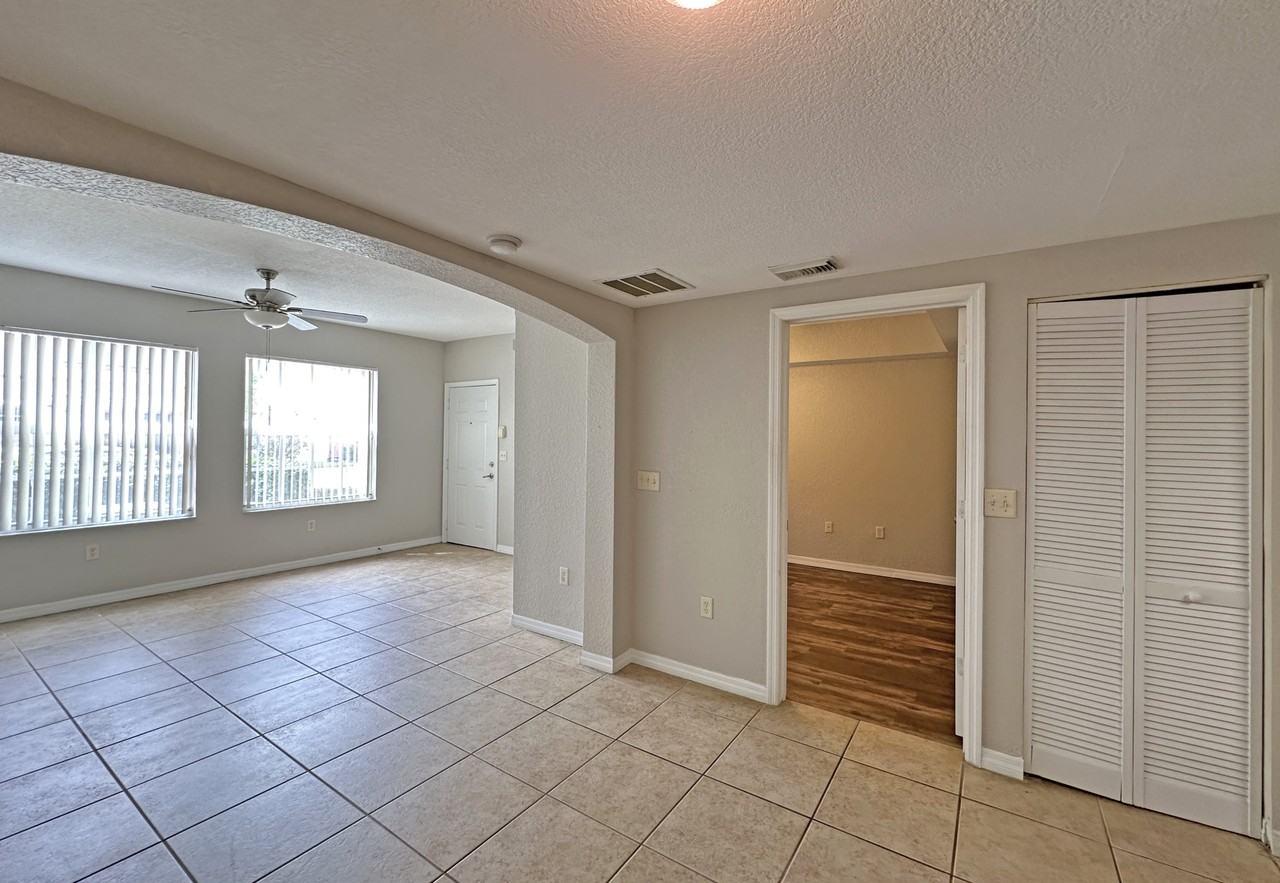 152 Sw Peacock Blvd #27-105 - Photo 6 of 34