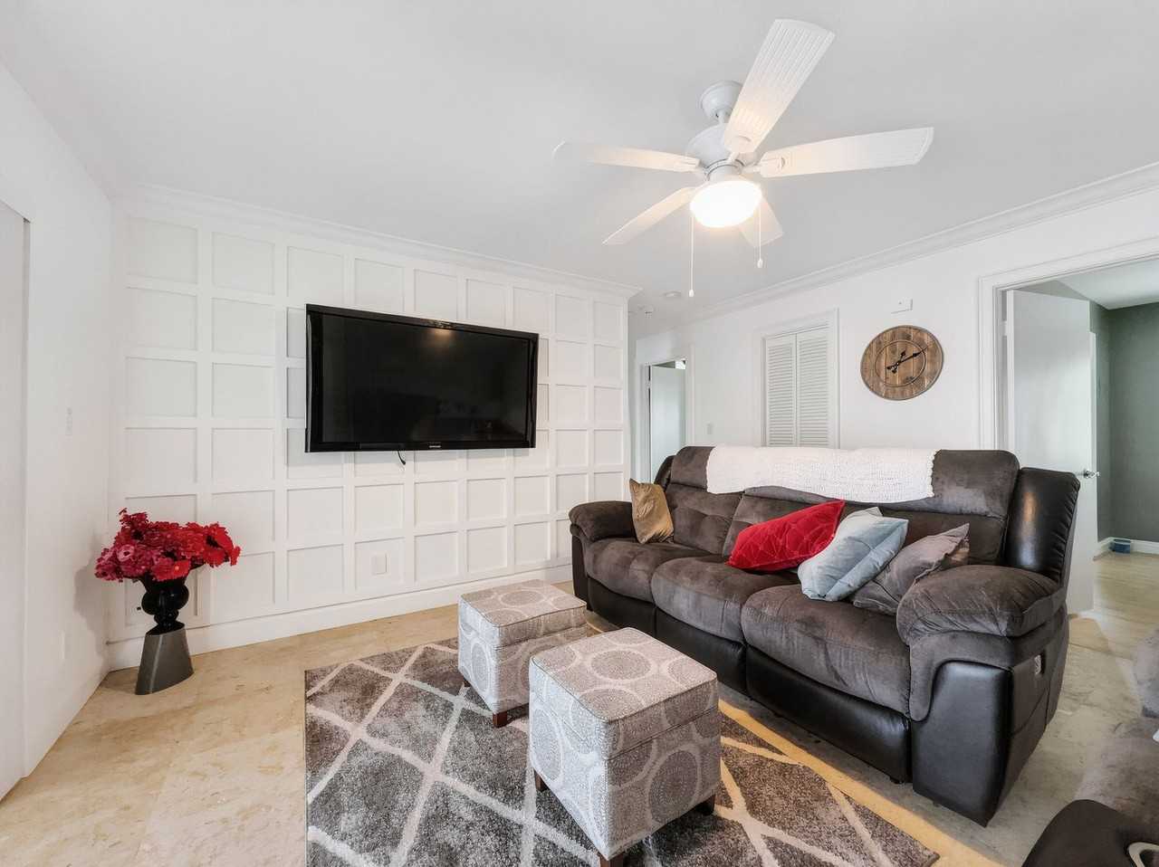 283 Forest Hills Blvd - Photo 7 of 49