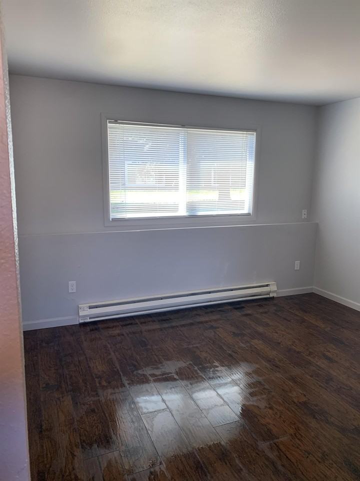 178 Rosewood Dr #B - Photo 6 of 10