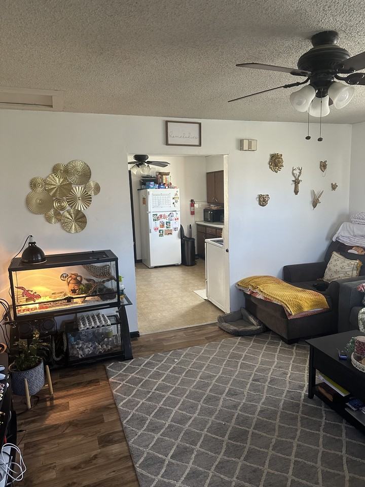 737 N King St #1 - Photo 5 of 10