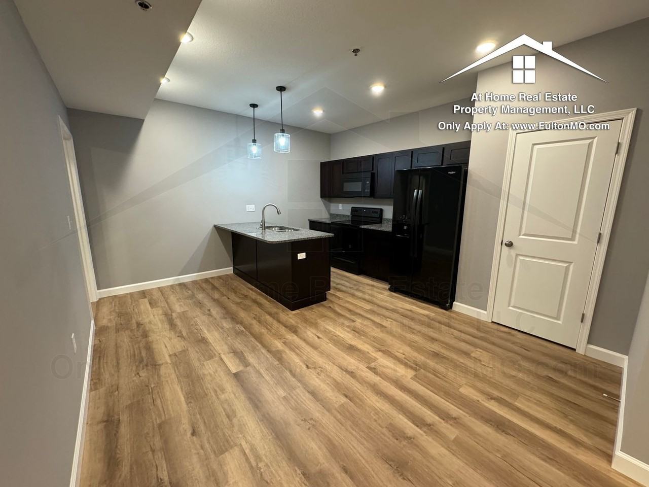 2610 N Bluff St - Photo 5 of 19