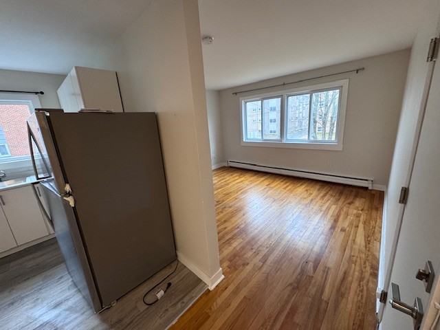 95 Evans Ave #4 - Photo 3 of 19