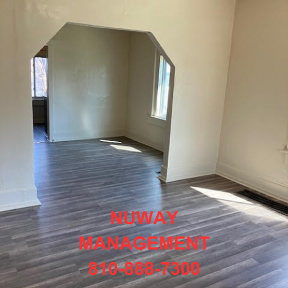 3909 Cuthbertson St - Photo 2 of 14