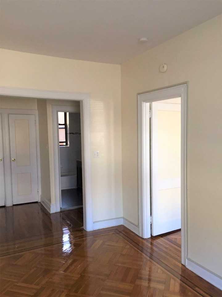 930-Berkeley Manor, LLC - Photo 2 of 9
