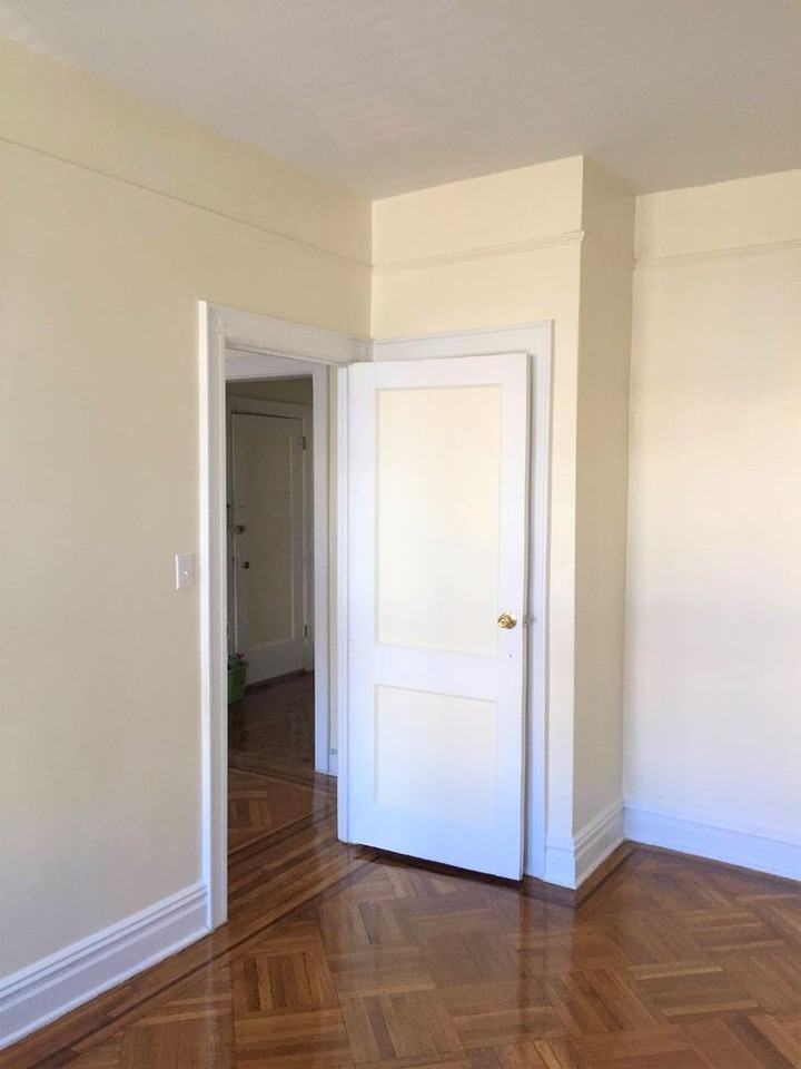 930-Berkeley Manor, LLC - Photo 3 of 9