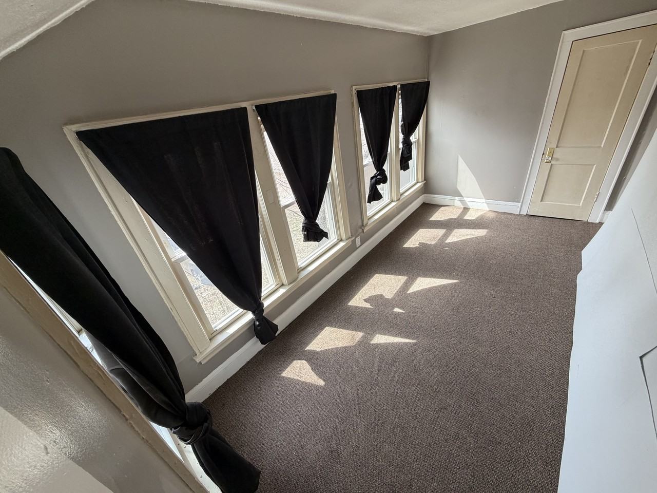 825 Sylvan St #2 - Photo 6 of 9