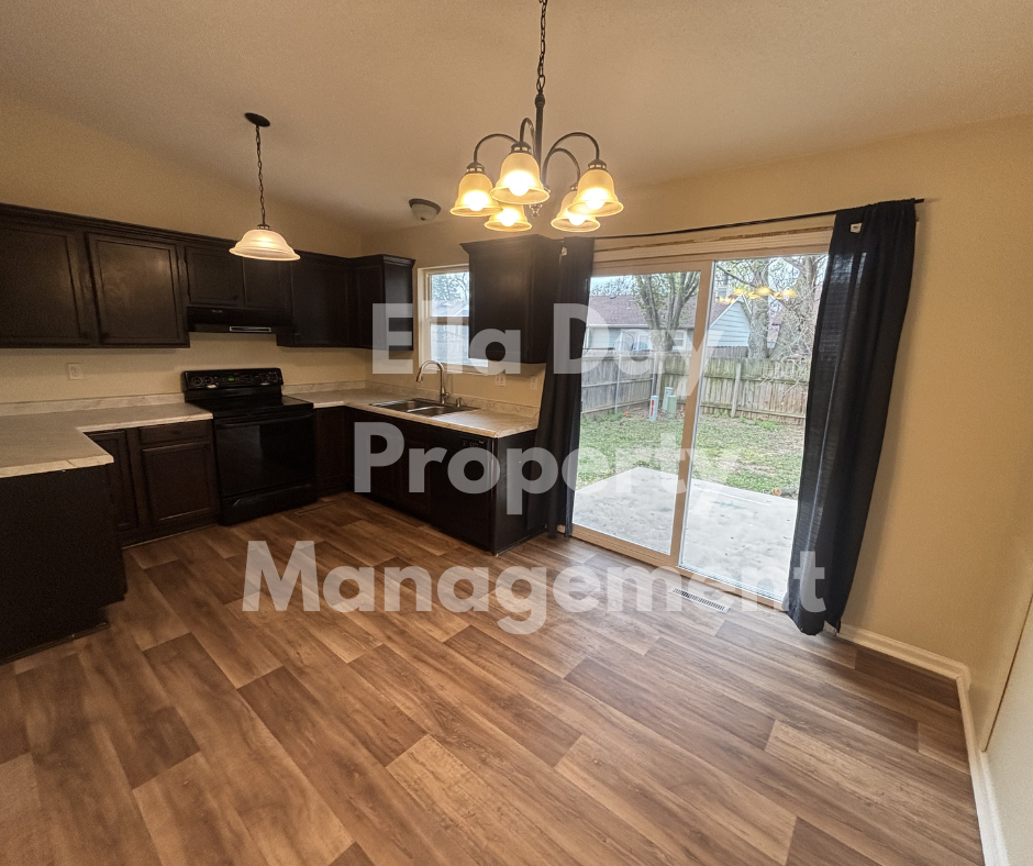 8605 W 15th St N #1 - Photo 4 of 10