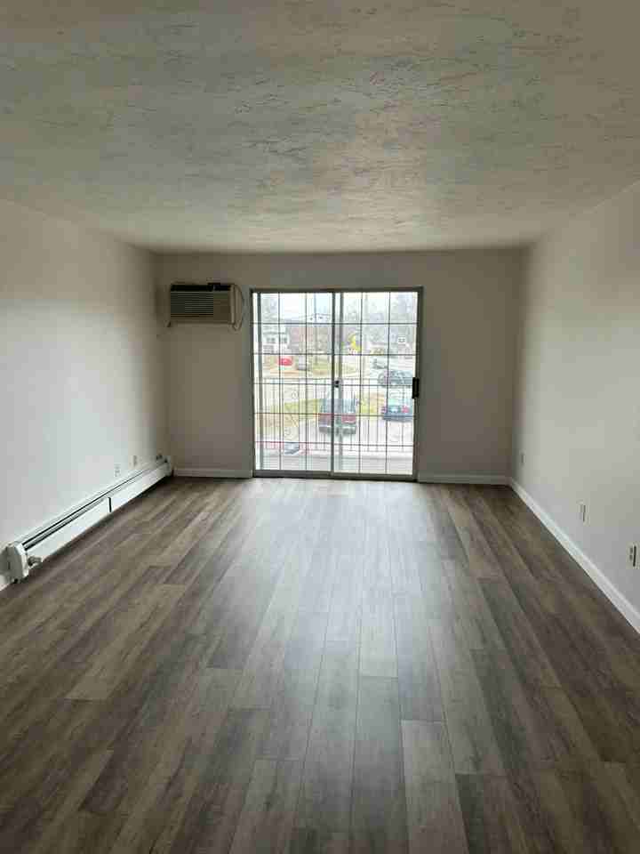 1311 Hanover St #14 - Photo 4 of 9