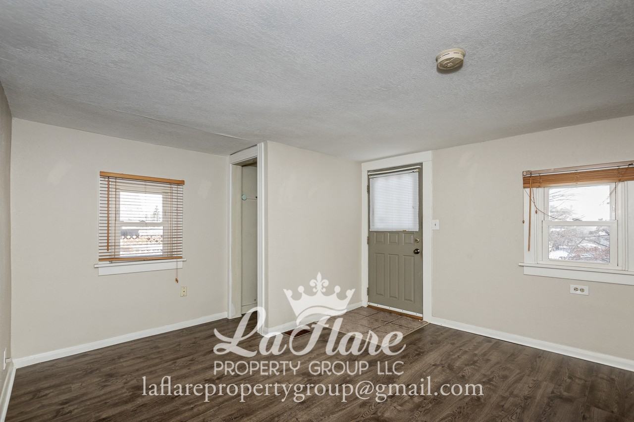 3936 Lockwood Ave #2 - Photo 3 of 13