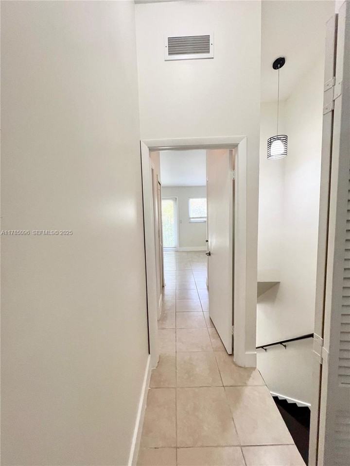 252 Majorca Avenue #252 - Photo 6 of 25