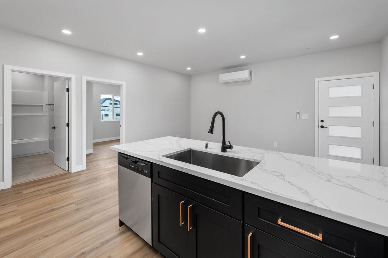 3365 A St #3 - Photo 3 of 11