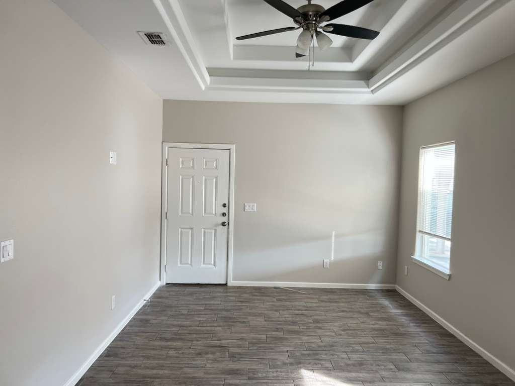Sandpiper Ave #3 - Photo 3 of 7