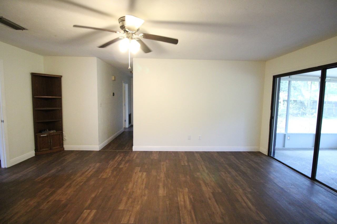 4628 Nw 40th Ter #1 - Photo 6 of 16