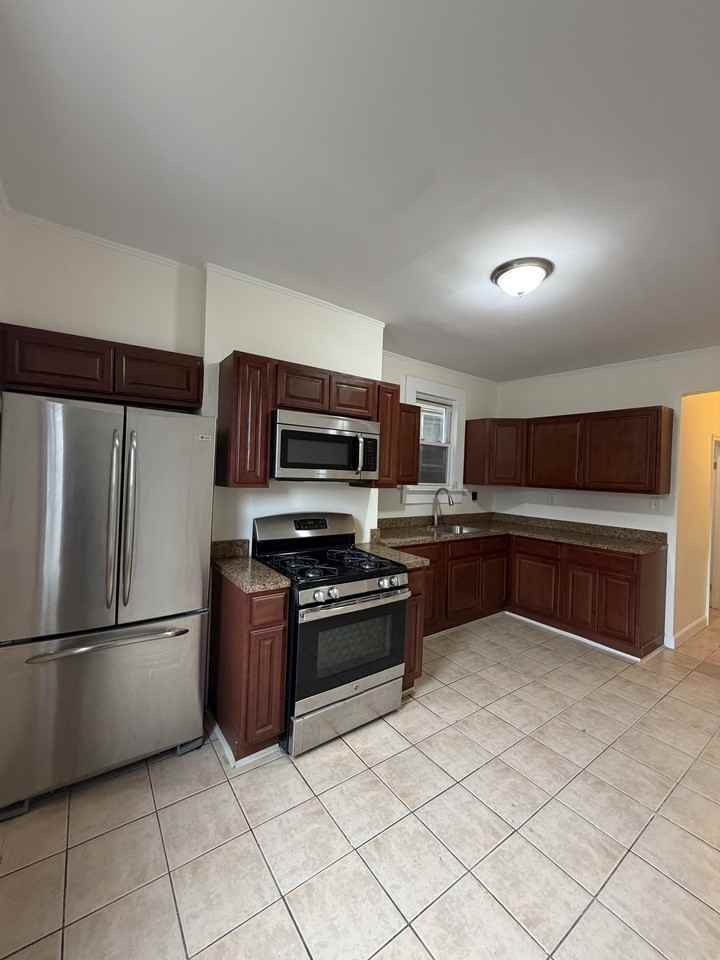 58 South 13th Street - 2Apt 2 #2 - Photo 2 of 11