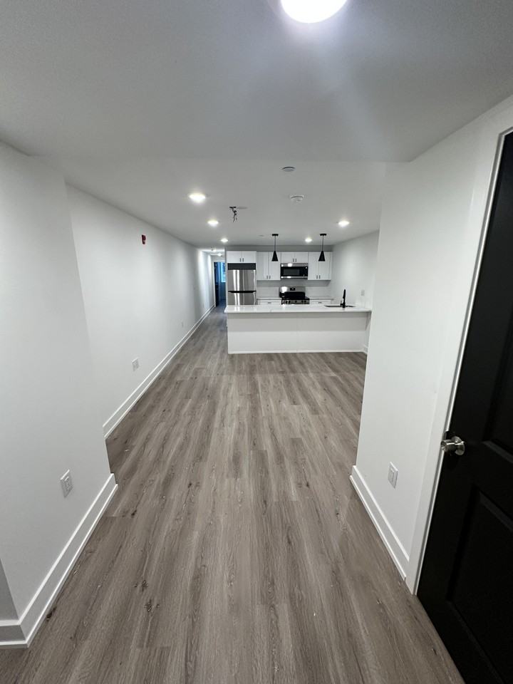 5710 Chestnut St #2 - Photo 3 of 38