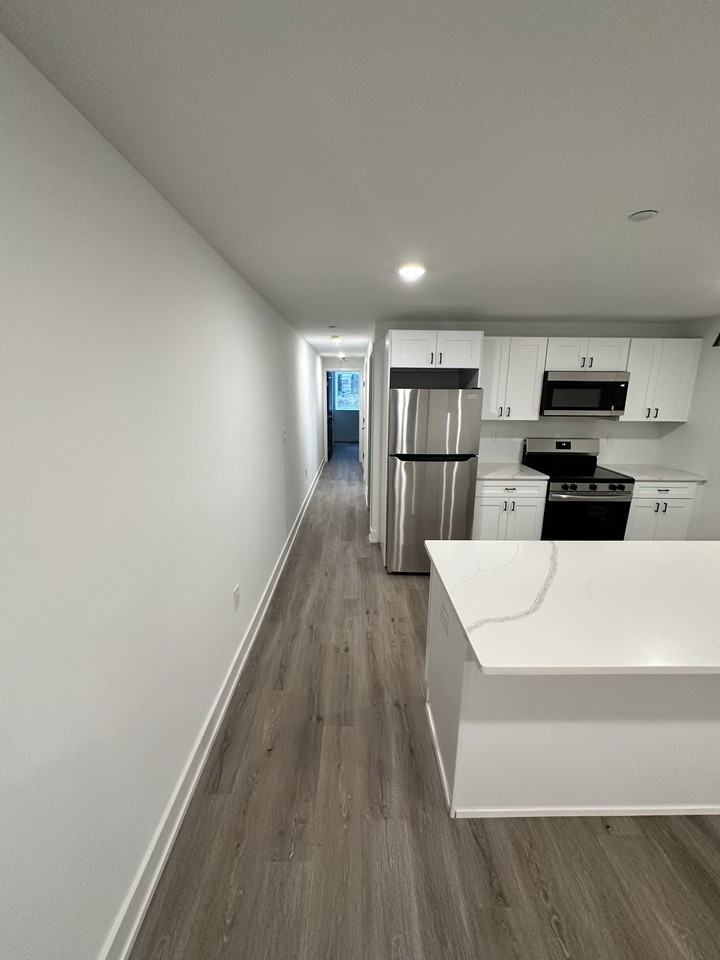 5710 5710 Chestnut Streetunit B #B - Photo 4 of 11