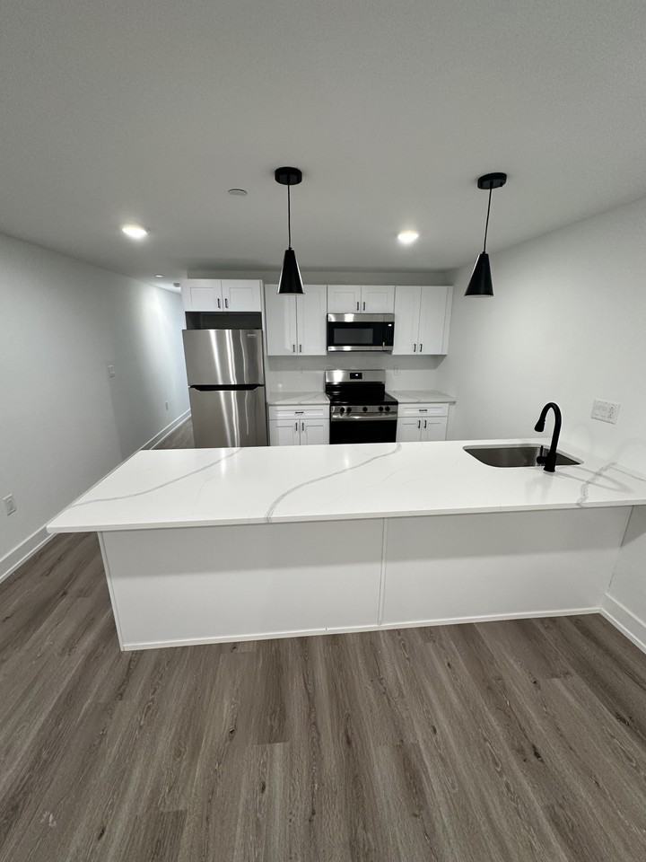 5710 5710 Chestnut Streetunit B #B - Photo 5 of 11