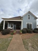 featured image of 424 Northpointe Lake Dr #1