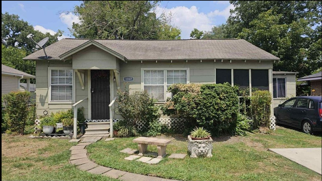 3107 Melbourne St #1 - Photo 2 of 2