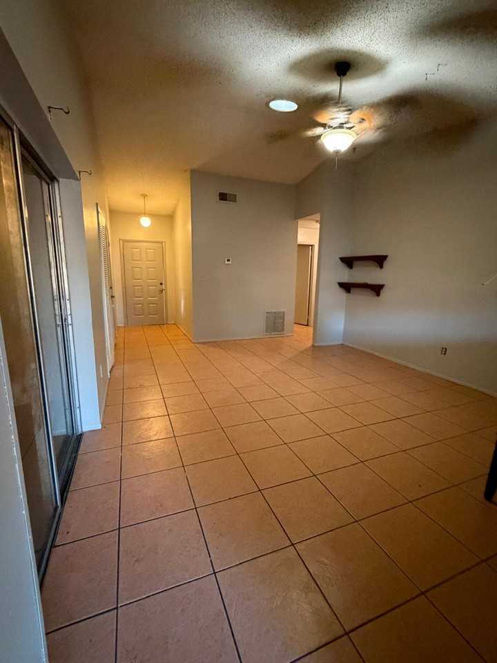 101 Red Cedar Dr - Photo 7 of 19