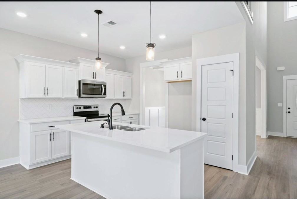 955 Alton Dr #1 - Photo 4 of 18