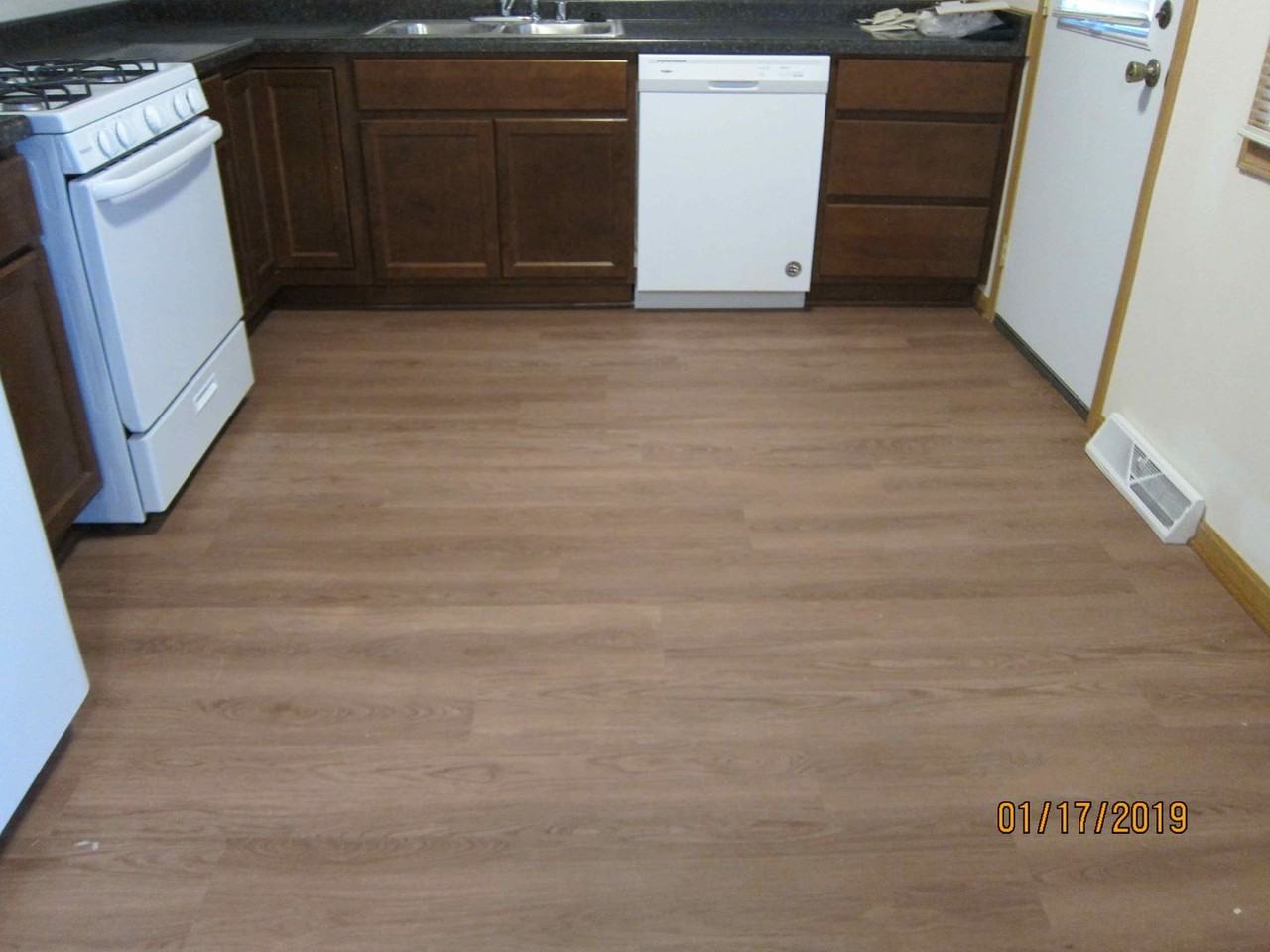 146 Falls Rd - Photo 6 of 11