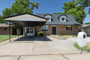 122 Ne Angus St #1 - Photo 1 of 1