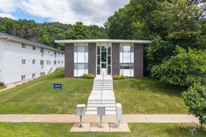 featured image of 1215 S Dewey St