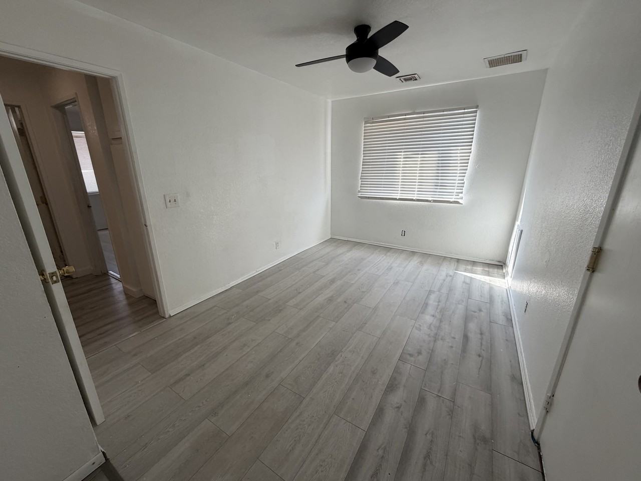 5718 S Sunrise Dr #1 - Photo 7 of 21