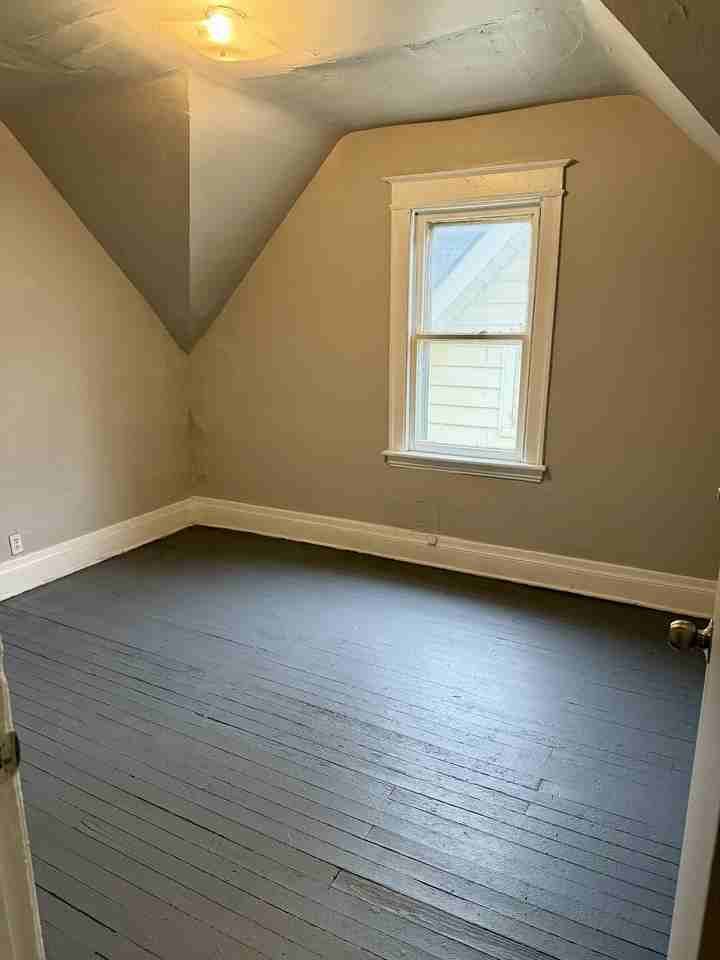 313 Clifford Ave #2 - Photo 2 of 10