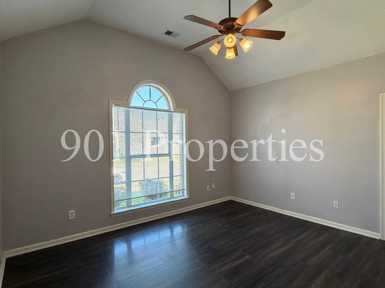 1120 Averett Ln #1 - Photo 5 of 10