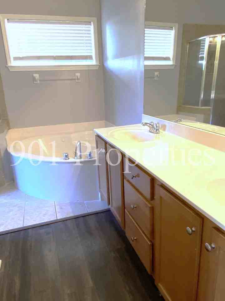 1120 Averett Ln #1 - Photo 7 of 10