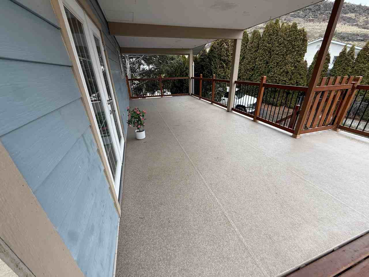 5826 Bartlett Rd - Photo 2 of 10