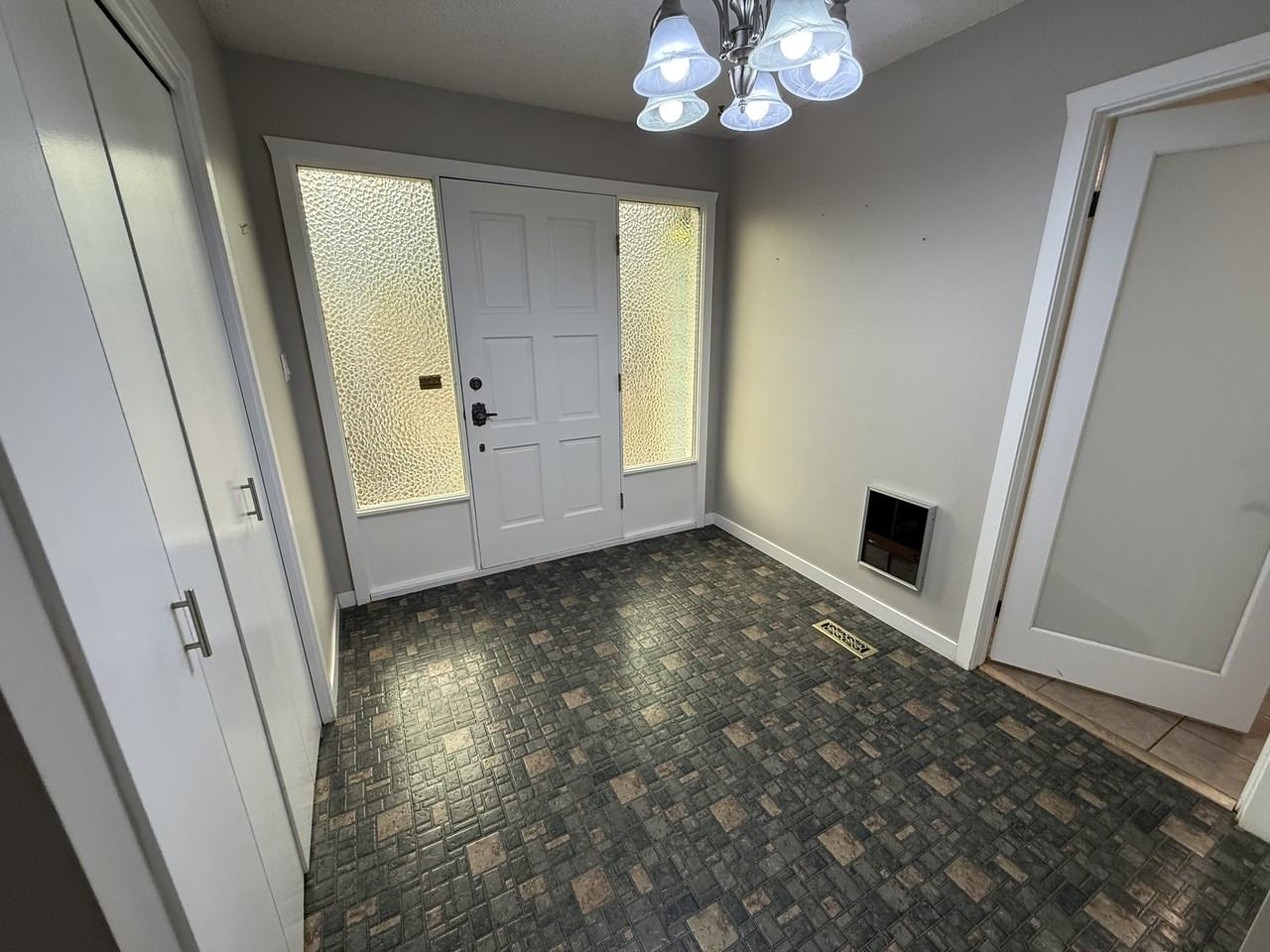 5826 Bartlett Rd Lowr - Photo 5 of 10