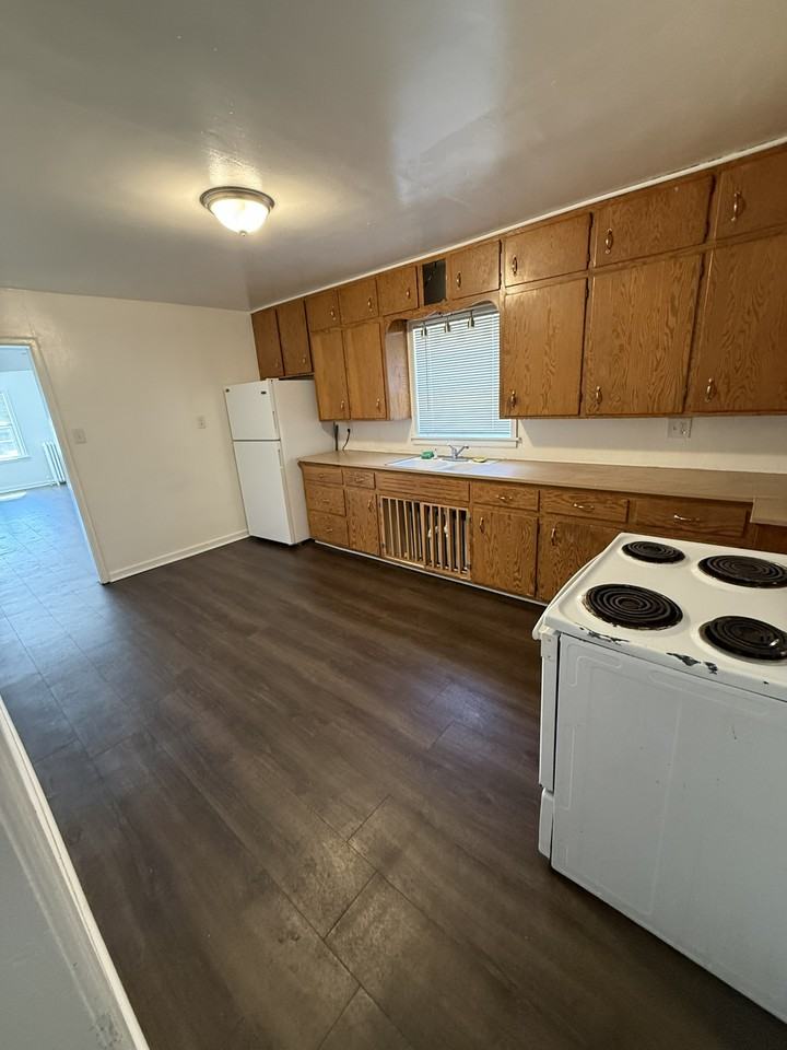 1228 Georgia Ave Lowr - Photo 3 of 13