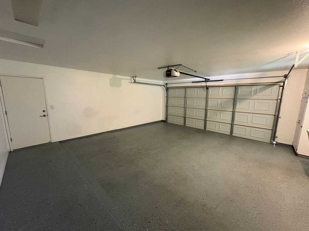 4230 W Grove Ct - Photo 3 of 36