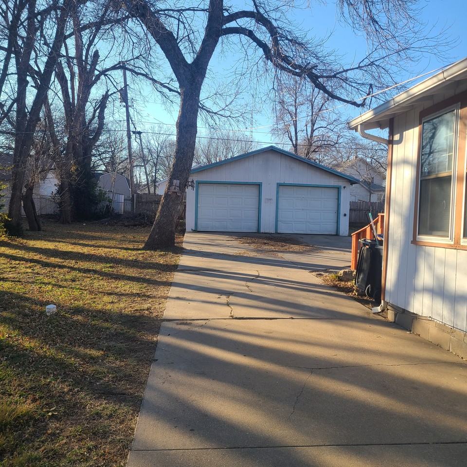 517 N Taylor St #1 - Photo 2 of 18