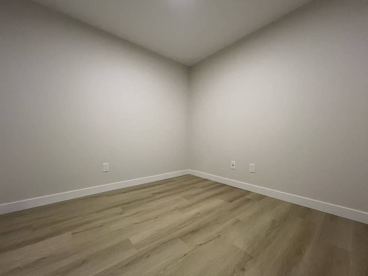 20049 82 Avenue - Photo 7 of 10