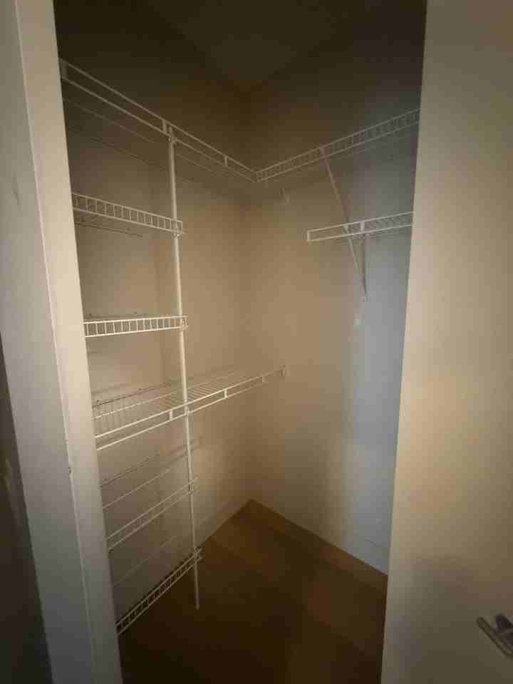 200 Salter St - Photo 5 of 9