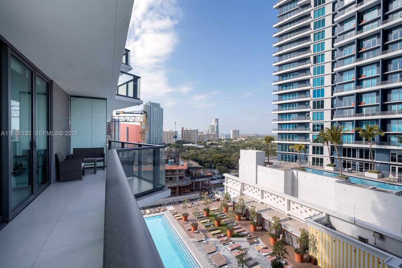 1300 South Miami Avenue #1507 - Photo 4 of 12