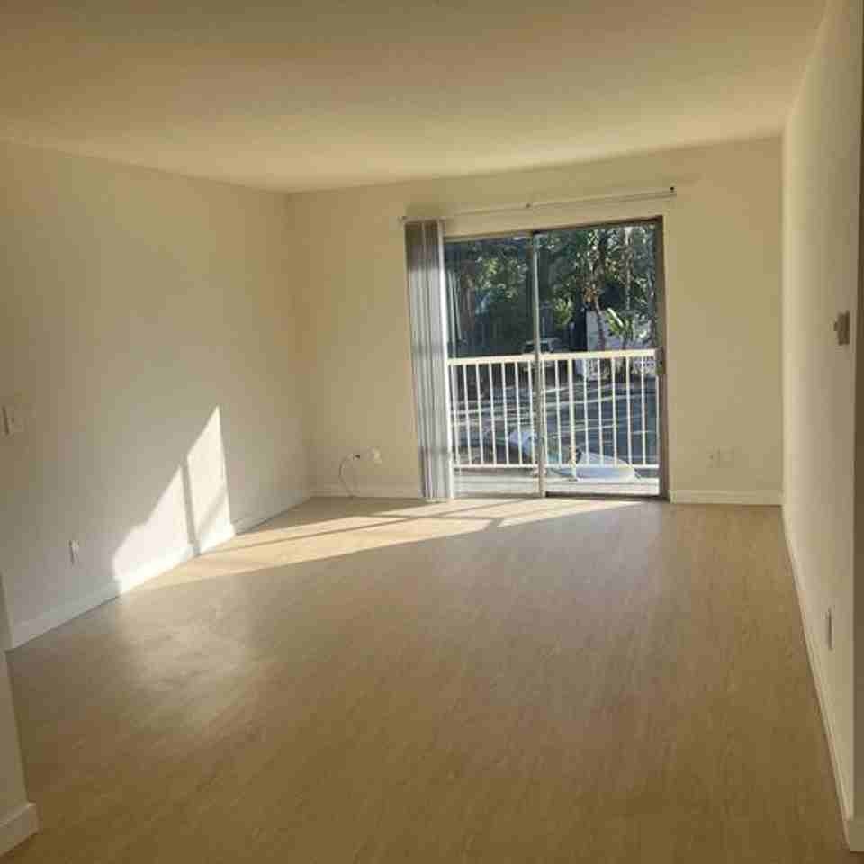 Oxnard - SSM Holdings, LLC - Photo 5 of 30