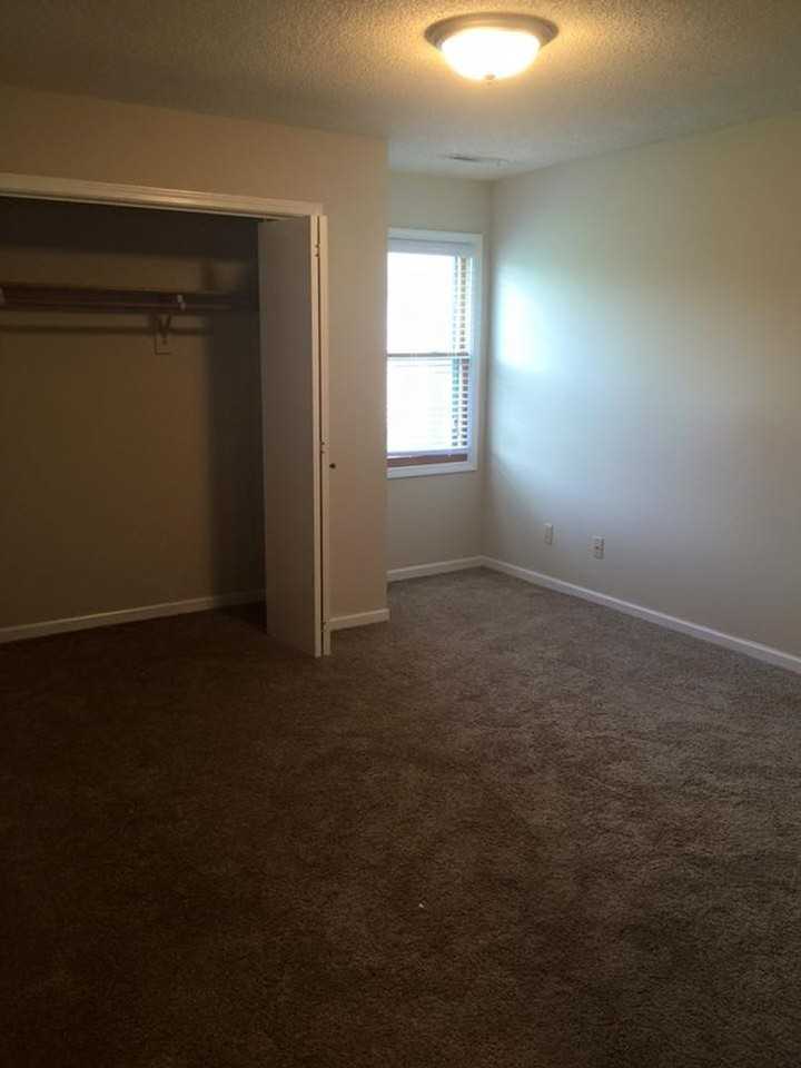 4441 Adam Ave - Photo 4 of 27