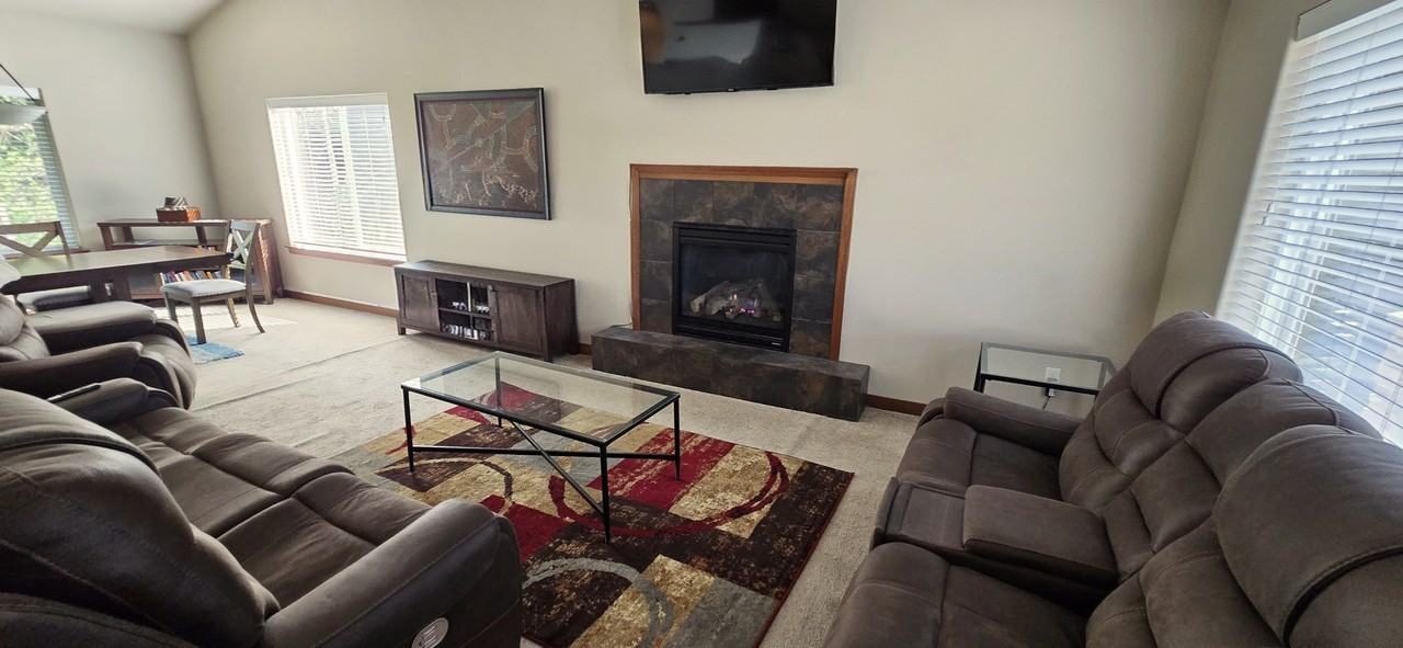 10438 Buccaneer Pl Nw #1 - Photo 4 of 29